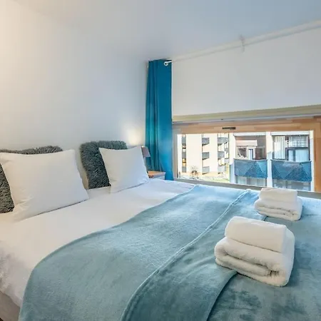 Apartamento Ancolie - Beautiful 6-people Close To Lifts - By Cozee